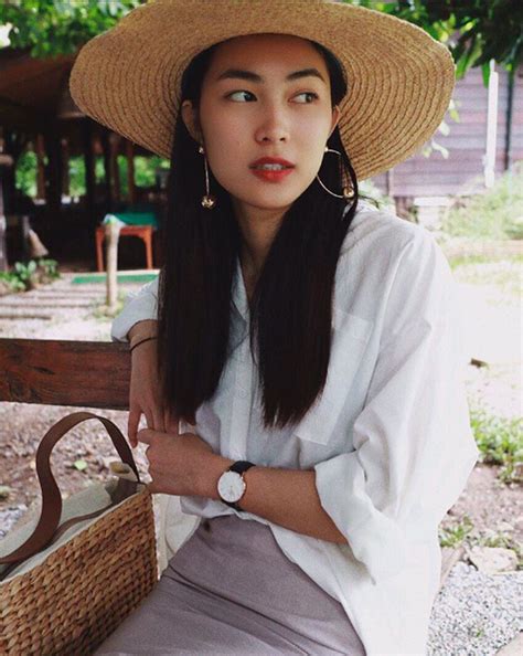 Chẳng thể rời mắt với 4 nàng hot girl sở hữu vẻ đẹp cổ điển và cực nữ tính