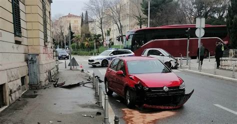 Sudar U Centru Splita Jedan Ozlije Eni U Sudaru Dva Auta Sata