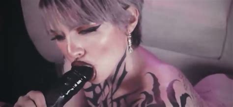 Girl Webcam Dildo Blowjob Very Sexy