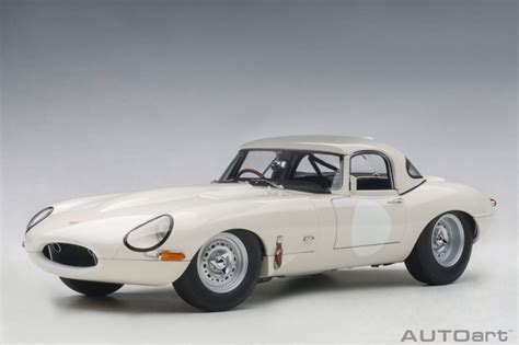 Autoart Jaguar Lightweight E Type White 73649 Arabic