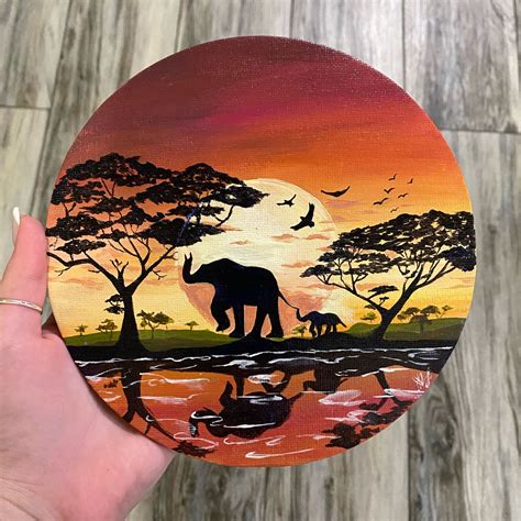 Слоны на закате. Сафари. Картина акрилом д18см. Интерьерная картина в ...