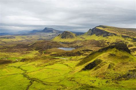 Widok Quiraing Krajobraz Wyspa Skye Zdj Cie Stock Obraz Z O Onej Z