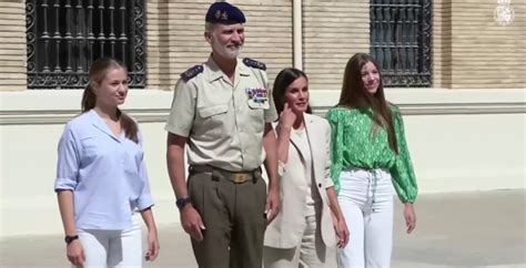 Leonor Di Spagna Il Suo Ingresso In Accademia Militare Video