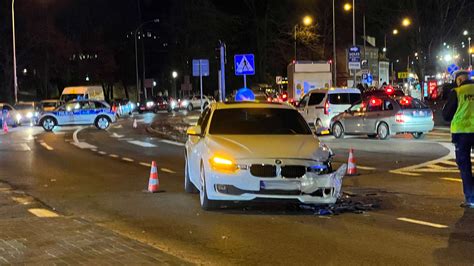 Parali Pod Galeri Focus Mall W Zielonej G Rze Zderzenie Bmw I