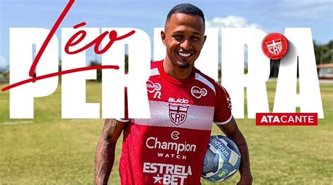 Crb Anuncia Contrata O Do Atacante L O Pereira Ex Gr Mio E Atl Tico Go