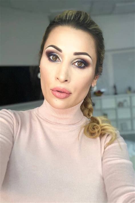 Beautiful Iryna Y O From Dnepr With Blonde Hair Id Ladadate