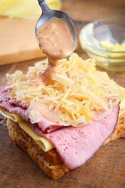 How To Make A Reuben Sandwich In The Kitch