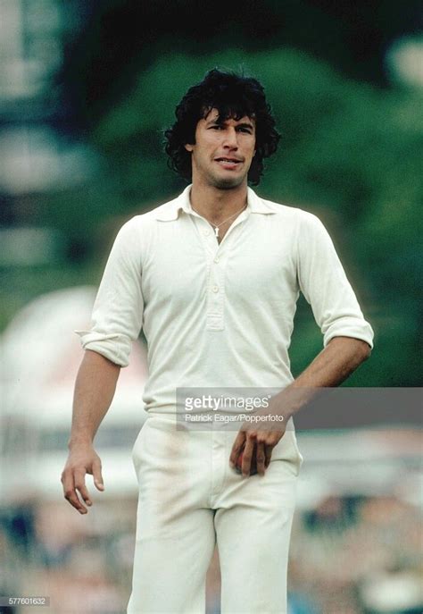 Imran Khan Cricket Wallpaper