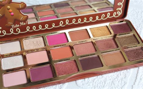 Too Faced Gingerbread Spice Eyeshadow Palette Swatches Makeup