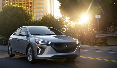 New Hyundai Ioniq 2021 Hybrid Photos Prices And Specs In Oman