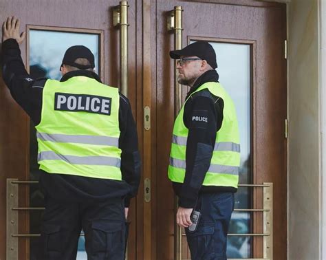 France Blois un Guinéen menacé d expulsion gravement blessé en