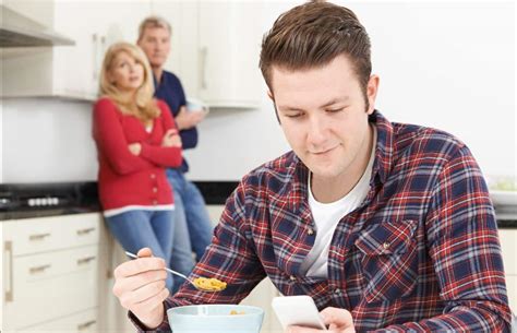 Jovens Est O Saindo Da Casa Dos Pais Cada Vez Mais Tarde Tricurioso