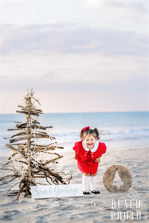 Seas and Greetings! 2020 Family Christmas Photo Sessions at the Beach ...