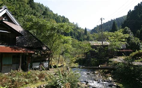 全住民退去もダム計画が消滅水没しなかった「悲哀の廃村」無人化から“35年目の世界” 文春オンライン