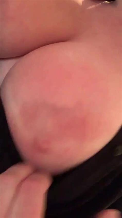Milf Plays With Titties ThisVid