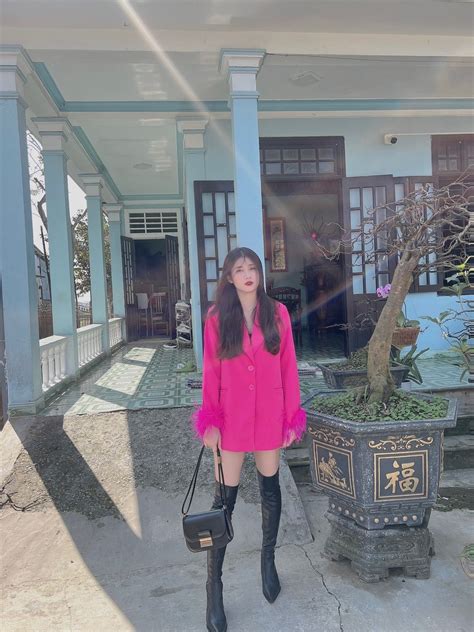 C U C U Th U Vi T Nam Di N Bikini Khoe V C D Ng G I C M B O D N Tr