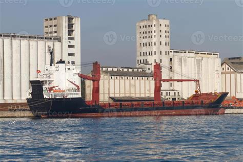 Cargo Ship in port 11150178 Stock Photo at Vecteezy