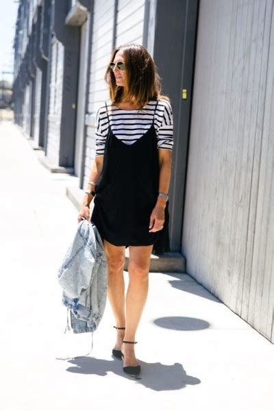 Tank Top Over Tee Layering Trend You Should Try Now