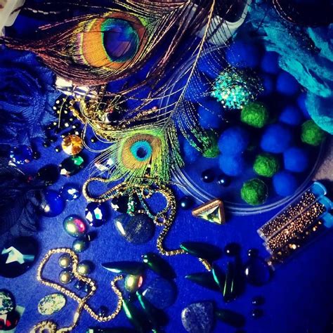 До Весеннего Бала на Тишинке чуть меньше трёх недель.Новая Птичка в ...