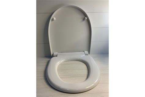 Сиденье для унитаза IDDIS soft close дюропласт ID 126 Dp Sc - выгодная ...