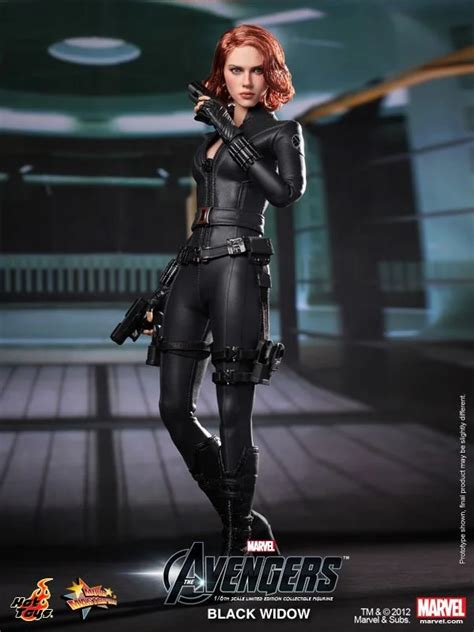 THE AVENGERS Hot Toys BLACK WIDOW Collectible Action Figure GeekTyrant
