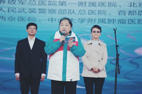 “韩红爱心·百人援滇”再启程 十年风雨初心不改凤凰网娱乐凤凰网