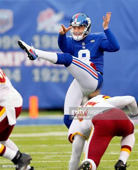 Brad Wing Giants Photos and Premium High Res Pictures - Getty Images