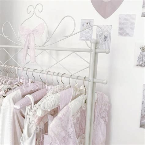 brat ୨୧ matthew sturniolo please please let me suck your tits please ill make you feel good