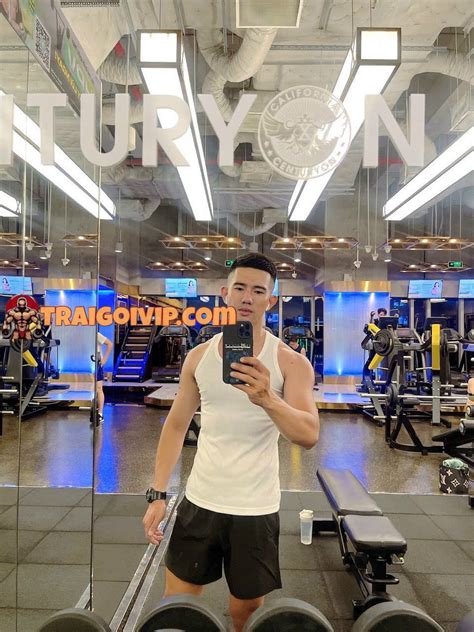 Traigoivip Trai gym chịu chơi chịu hợp tác sex mọi tư thế cu bự dài đến cuống họng