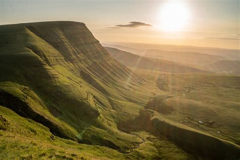 How to hike Llyn Y Fan Fach | Detailed guide with maps and where to