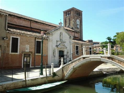 Chiesa di San Nicolò dei Mendicoli Venedik Chiesa di San Nicolò dei