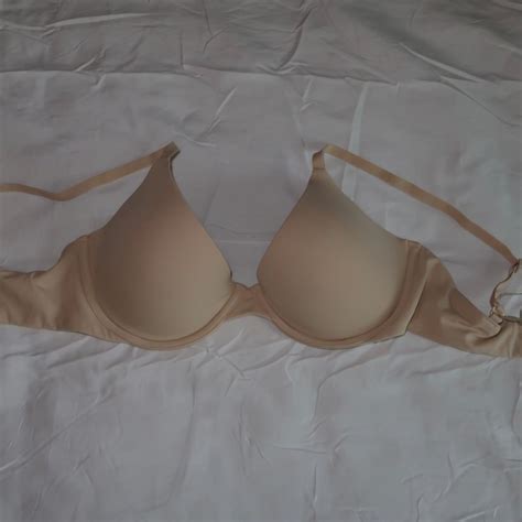 Nude Skims Plunge Underwire Bra D Never Depop