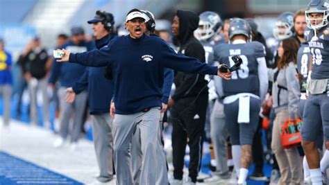 Nevada Football Jay Norvell Signs New Five Year Contract To Lead Wolf Pack