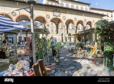 Piazza Dei Ciompi Mercato Delle Pulci Firenze Firenze Regione Toscana