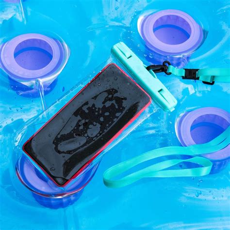 11 Best Waterproof Phone Cases According To Experts Travelawaits