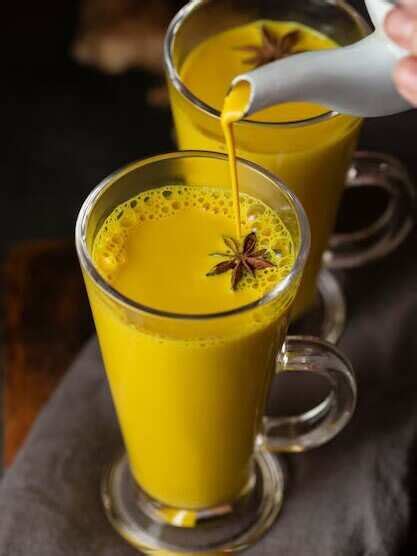 7 Amazing Benefits Of Turmeric Milk