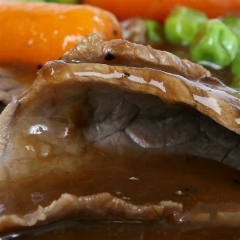 Traditional Sunday Roast Gravy Recipe (1 pint) – My Recipe Book