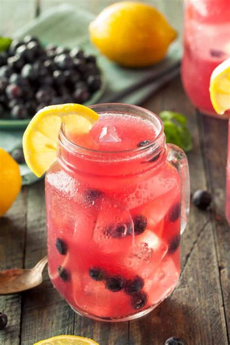 Berry Lemonade Recipe - The Carefree Kitchen