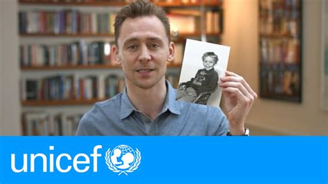 EmergencyLessons 跟著洛基關懷兒童教育 Tom Hiddleston Shares His School Photo