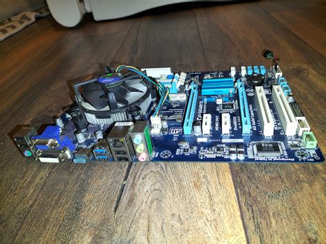 Материнская плата gigabyte GA-H77-DS3H (rev. 1.0) Socket LGA1155 - 1000Lei