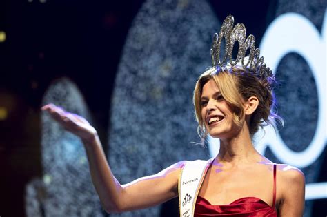 Niederlande: »Miss Nederland« ist erstmals eine trans Frau - DER SPIEGEL