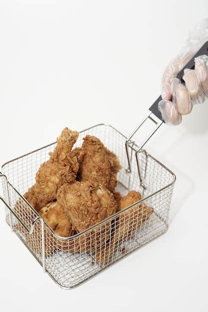 Premium Photo Crispy Fried Chicken In Basket