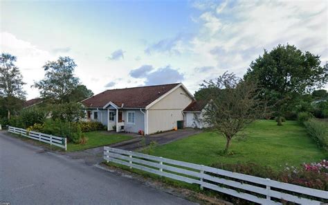 Ny ägare gav 836 000 för sex fastigheter i Långås Hallands Nyheter