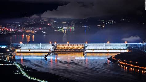 In photos: China's Three Gorges Dam Style