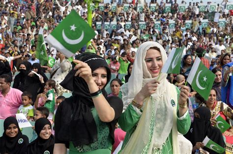 Pakistan Celebrates Independence Day Cnn