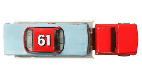 Hot Wheels Premium Car Culture Team Transport 61 Impala 72 Chevy Ramp Truck Hkf40