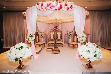 Spectacular indian wedding stage decor | Photo 162866