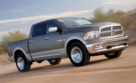 2009 Dodge Ram 1500 Slt 4x4 Crew Cab Road Test Review Car And Driver