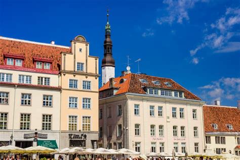 Town Hall Square in Tallinn Editorial Photo - Image of cityscape, city: 150832141