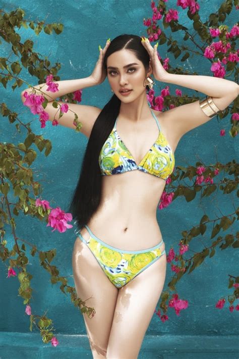 Nh Bikini N Ng B Ng C A Th Sinh Hoa H U C C D N T C Vi T Nam